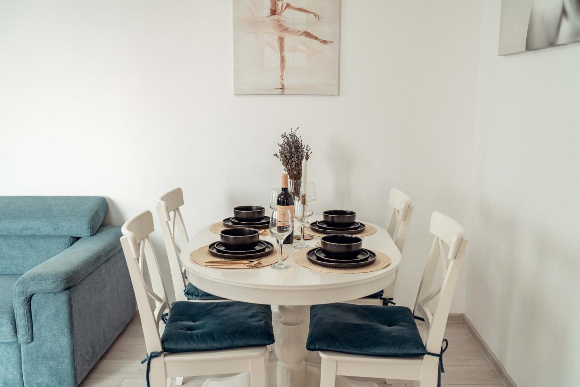 Cozy Apartments At Q Residence Palas Iasi Exterior foto